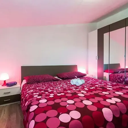 Apartments Marinka Biograd Na Moru Buitenkant foto