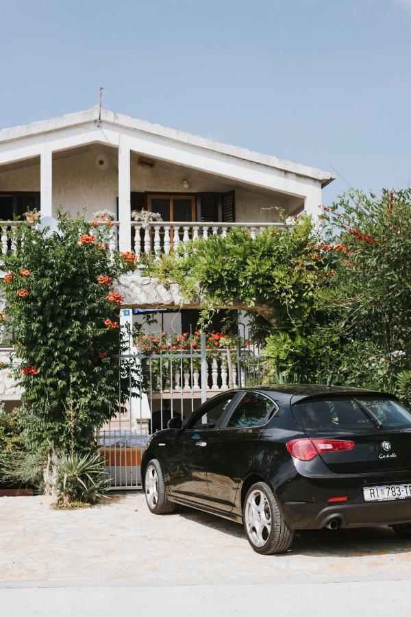 Marnika Biograd Na Moru